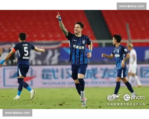 武汉三镇 2-0 青岛海牛:图多列绍尔建功 零封 + 红牌漏判引争议 武汉三镇 2-0 青岛海牛:图多列绍尔建功 零封 + 红牌漏判引争议